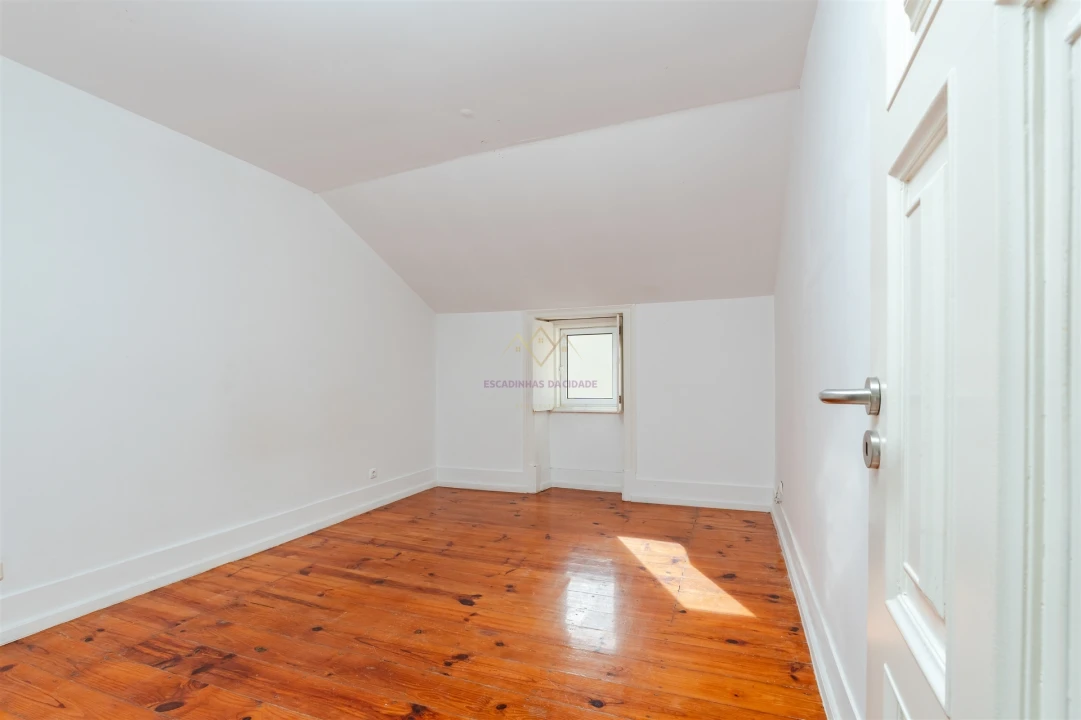 Apartamento T3 para Venda em Estrela Foto 19