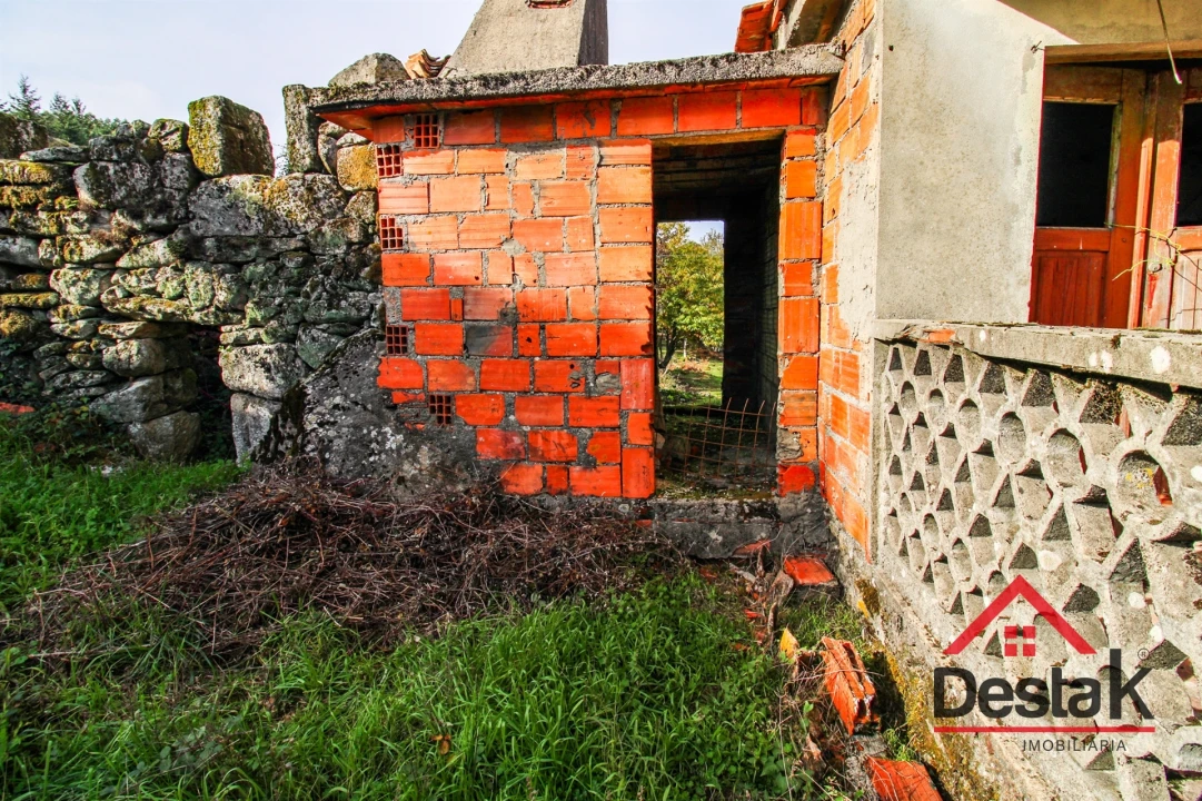 Quinta T3 para Venda em Arcozelo das Maias Foto 17