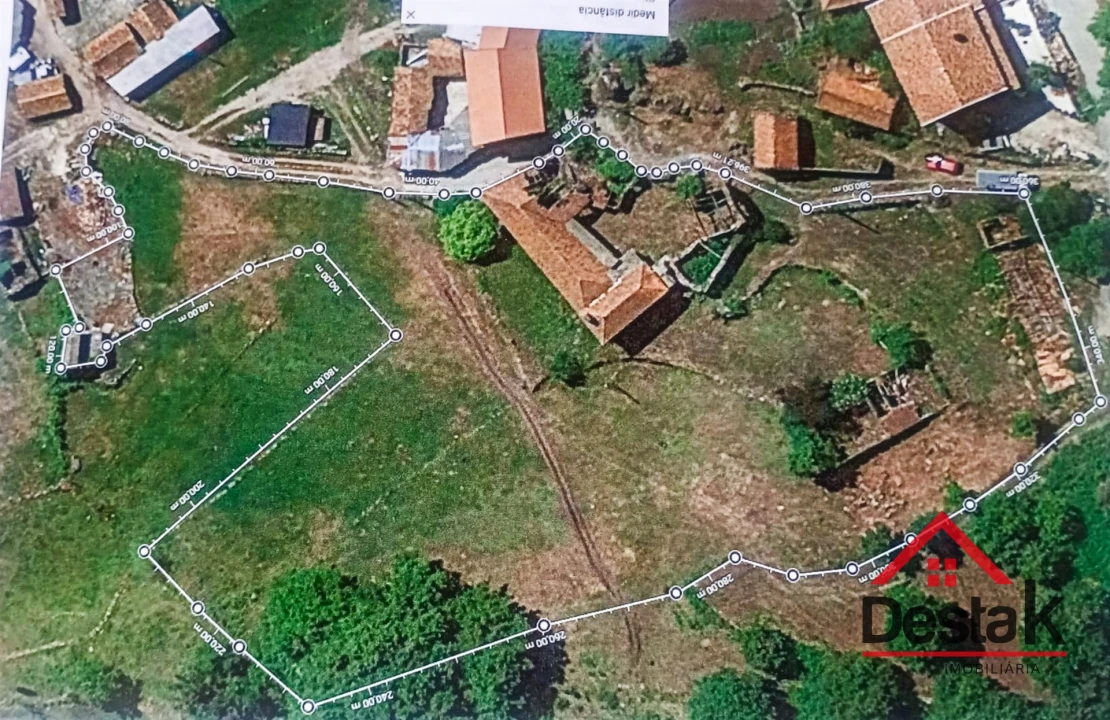 Quinta T3 para Venda em Arcozelo das Maias Foto 2