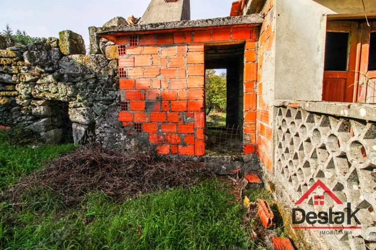 Quinta T3 para Venda em Arcozelo das Maias Foto 17