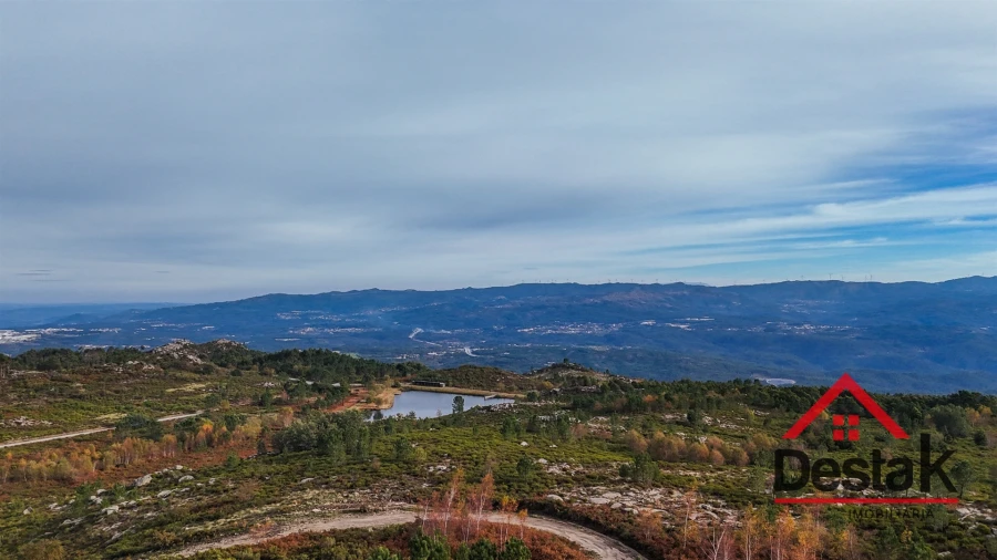 Quinta T3 para Venda em Arcozelo das Maias Foto 34