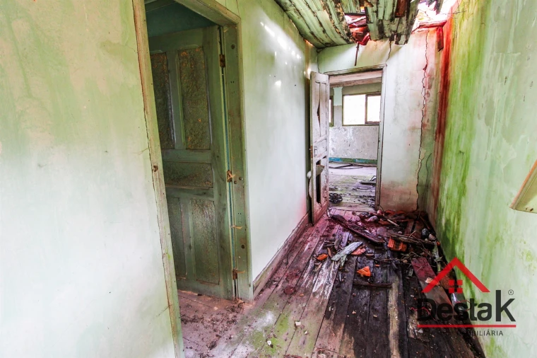 Quinta T3 para Venda em Arcozelo das Maias Foto 31