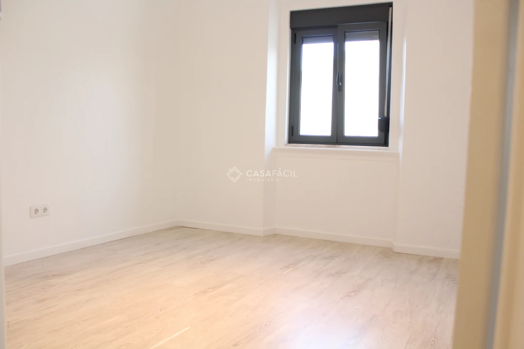 Apartamento T4 para Arrendamento em Alcochete Foto 12