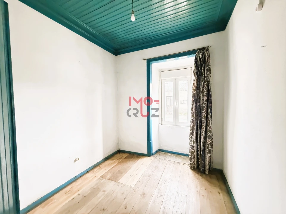 Moradia T3 para Venda em Alvorninha Foto 5