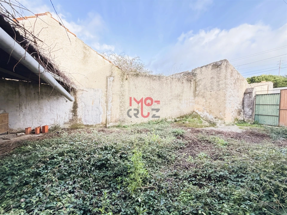 Moradia T3 para Venda em Alvorninha Foto 19