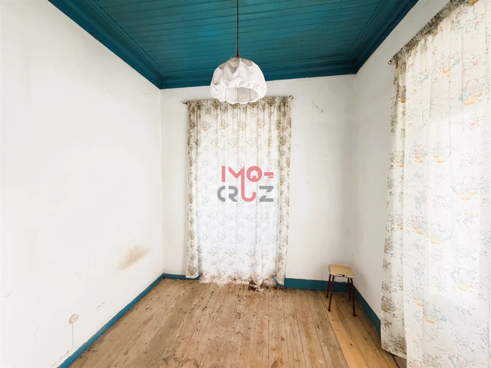 Moradia T3 para Venda em Alvorninha Foto 8