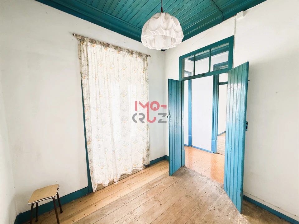 Moradia T3 para Venda em Alvorninha Foto 9