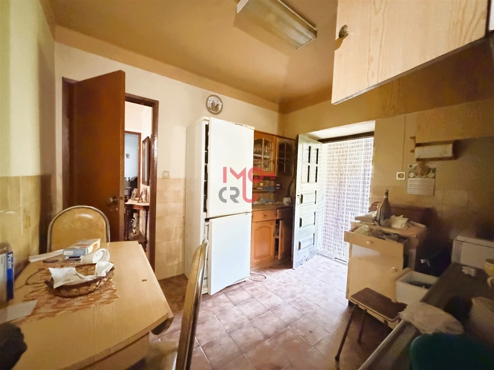 Moradia T3 para Venda em Alvorninha Foto 5