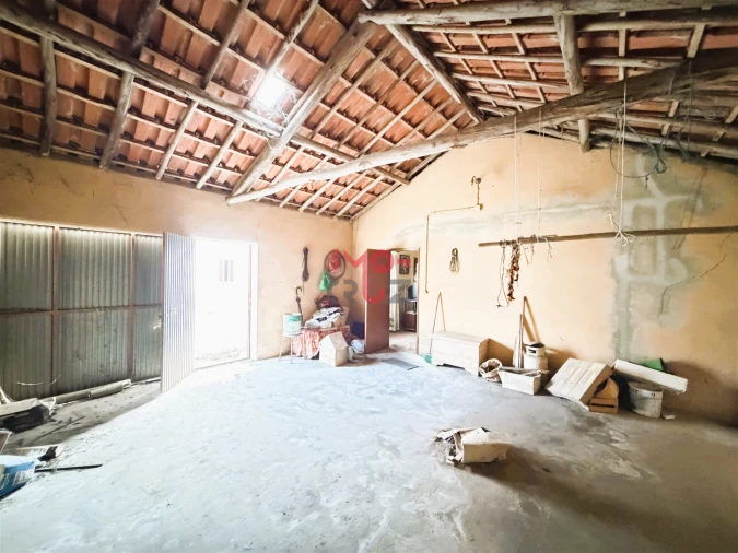 Moradia T3 para Venda em Alvorninha Foto 15