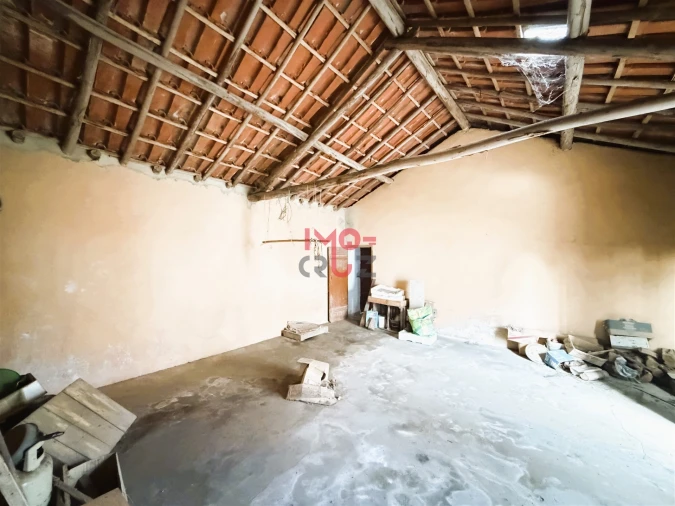 Moradia T3 para Venda em Alvorninha Foto 14