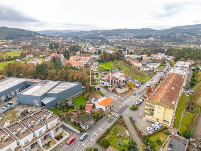 Moradia T3 para Venda em Paço de Sousa Foto 10