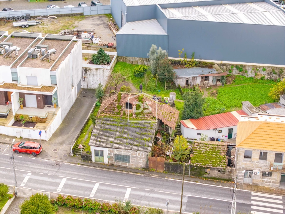 Moradia T3 para Venda em Paço de Sousa Foto 4