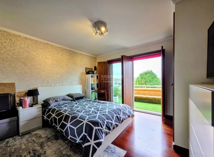 Moradia T4 para Venda em Cidade da Maia Foto 13