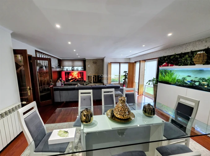 Moradia T4 para Venda em Cidade da Maia Foto 36