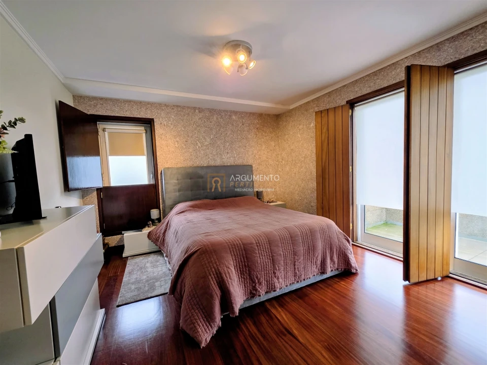 Moradia T4 para Venda em Cidade da Maia Foto 10