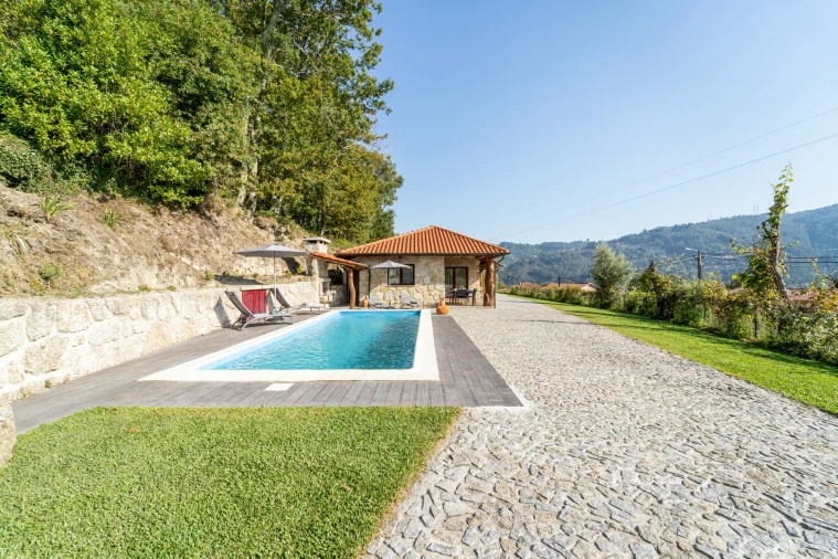 Moradia T0 para Venda em Valdosende Foto 4