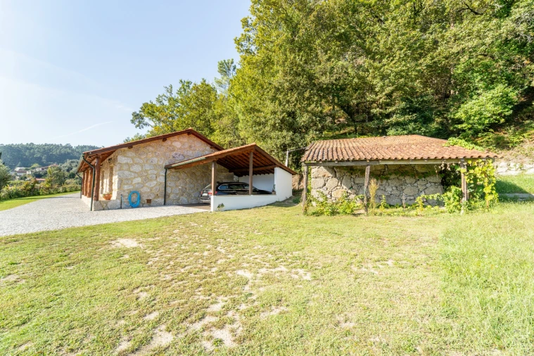 Moradia T0 para Venda em Valdosende Foto 8