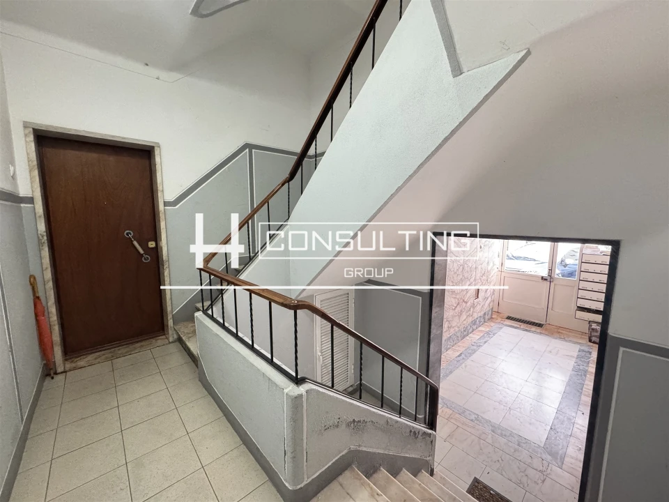 Apartamento T2 para Venda em Santa Iria de Azoia, São João da Talha e Bobadela Foto 31