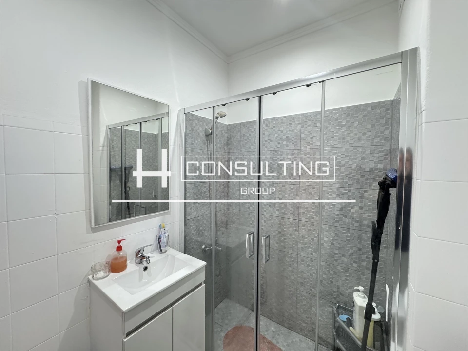 Apartamento T2 para Venda em Santa Iria de Azoia, São João da Talha e Bobadela Foto 20