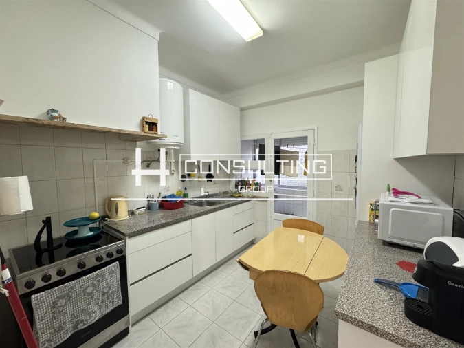 Apartamento T2 para Venda em Santa Iria de Azoia, São João da Talha e Bobadela Foto 3