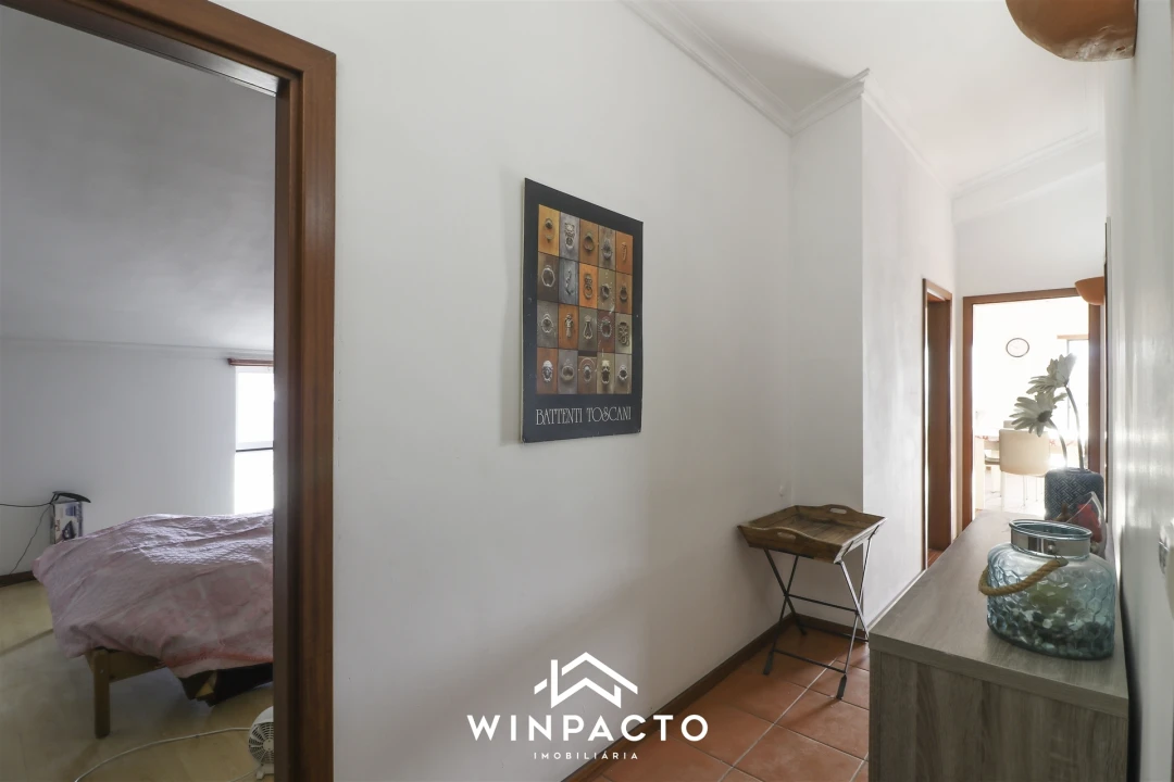 Apartamento T5 para Venda em Nelas Foto 27