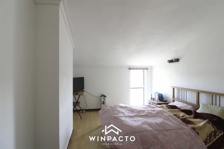 Apartamento T5 para Venda em Nelas Foto 29