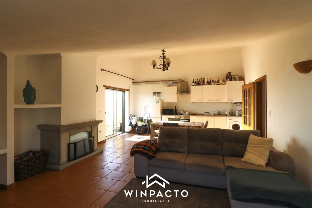 Apartamento T5 para Venda em Nelas Foto 34