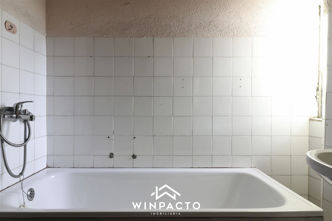 Moradia T2 para Venda em Espinho Foto 44