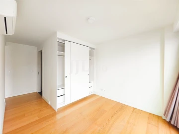 Apartamento T1 para Arrendamento em Arroios