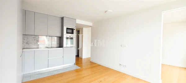 Apartamento T1 para Arrendamento em Arroios