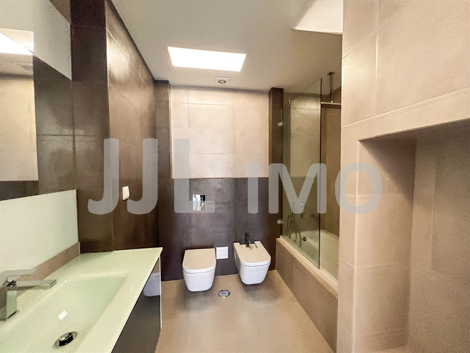 Moradia T3 para Arrendamento em São Domingos de Rana Foto 25