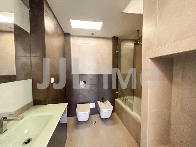 Moradia T3 para Arrendamento em São Domingos de Rana Foto 25