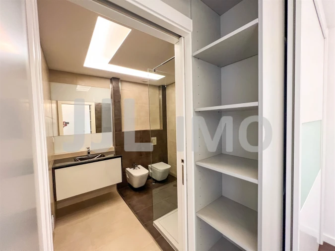 Moradia T3 para Arrendamento em São Domingos de Rana Foto 34