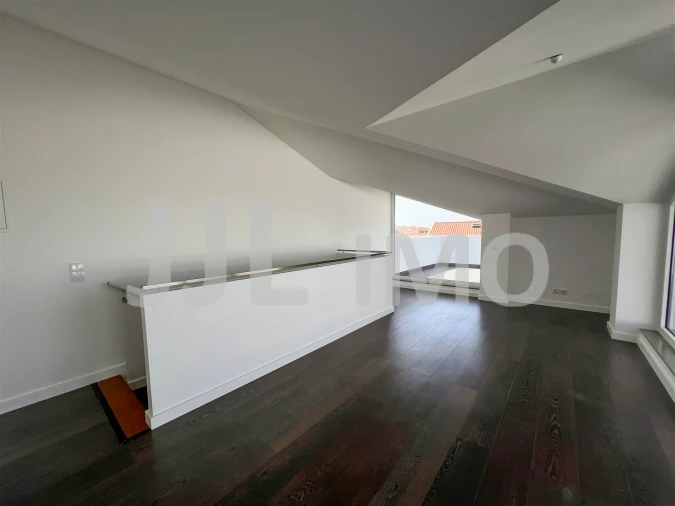 Moradia T3 para Arrendamento em São Domingos de Rana Foto 38