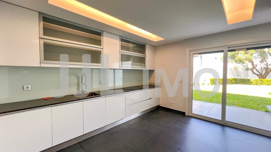 Moradia T3 para Arrendamento em São Domingos de Rana Foto 12