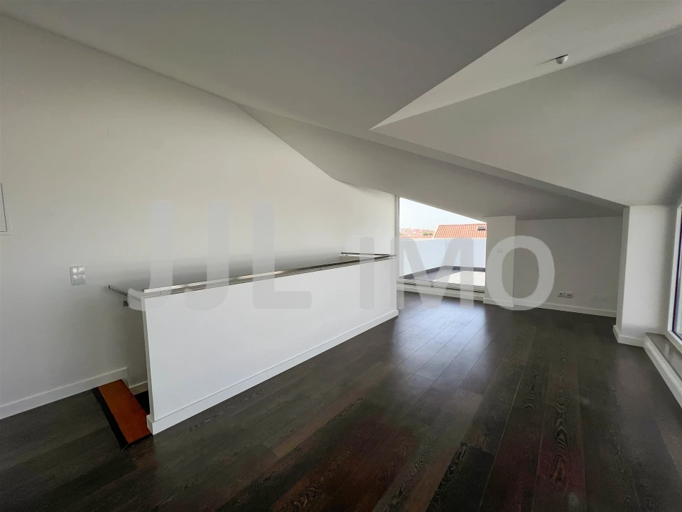 Moradia T3 para Arrendamento em São Domingos de Rana Foto 38