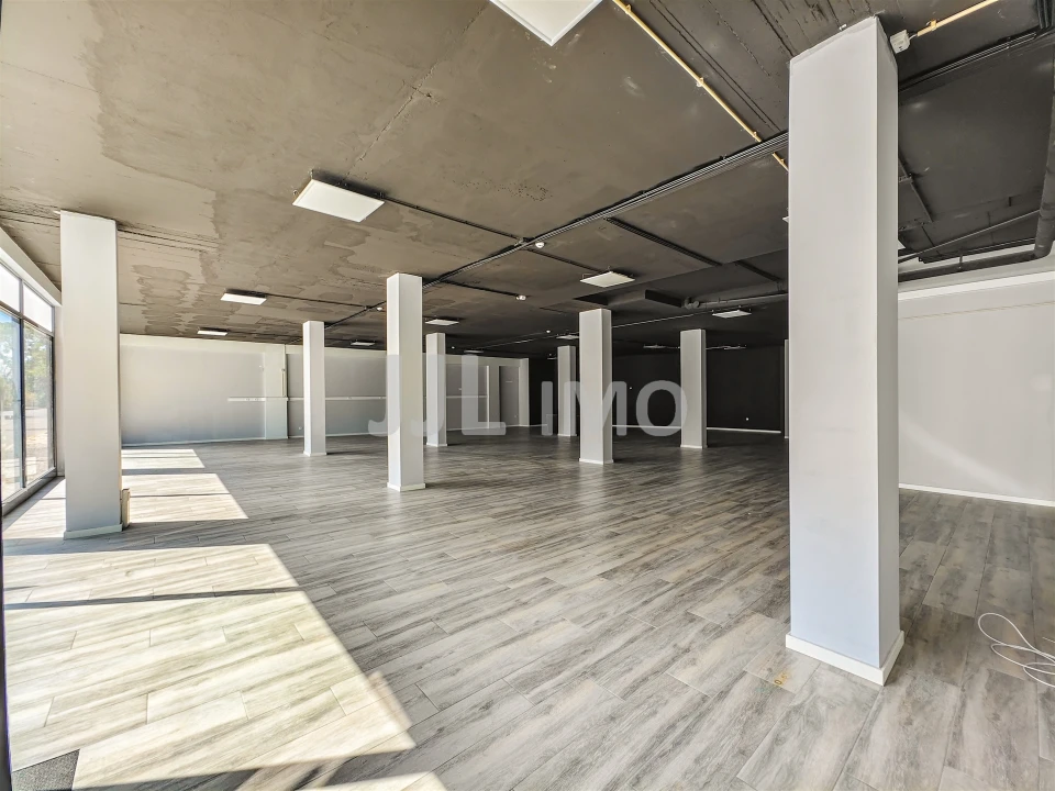 Loja para Arrendamento em Moscavide e Portela Foto 2