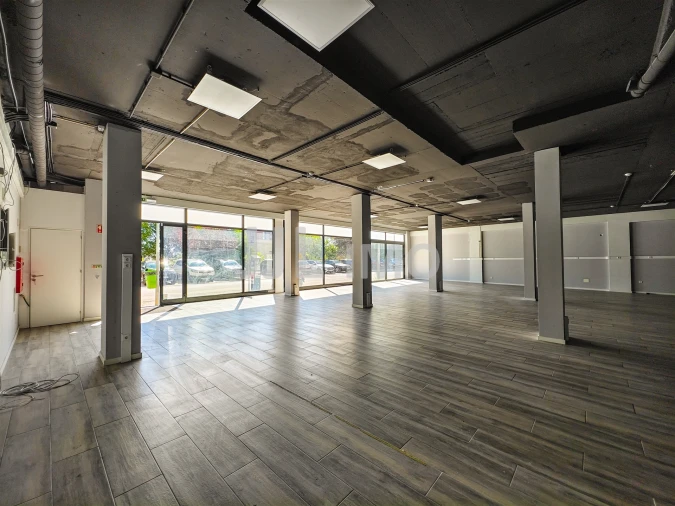 Loja para Arrendamento em Moscavide e Portela Foto 3