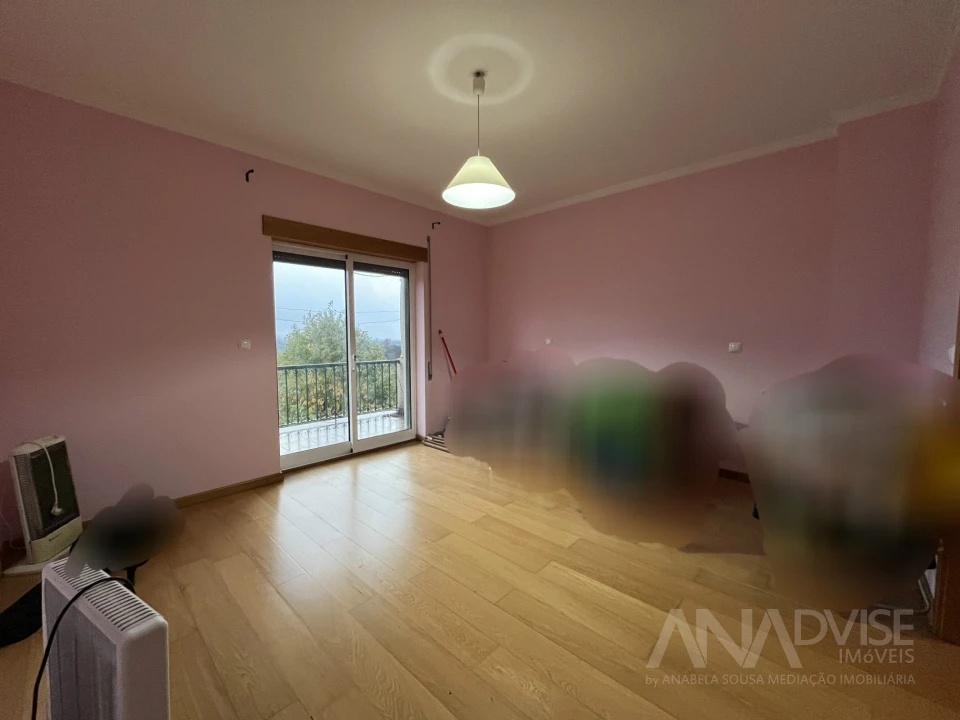 Moradia T5 para Venda em Fragosela Foto 32