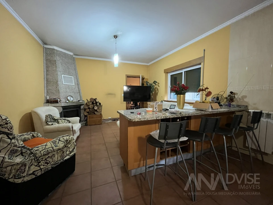 Moradia T5 para Venda em Fragosela Foto 2