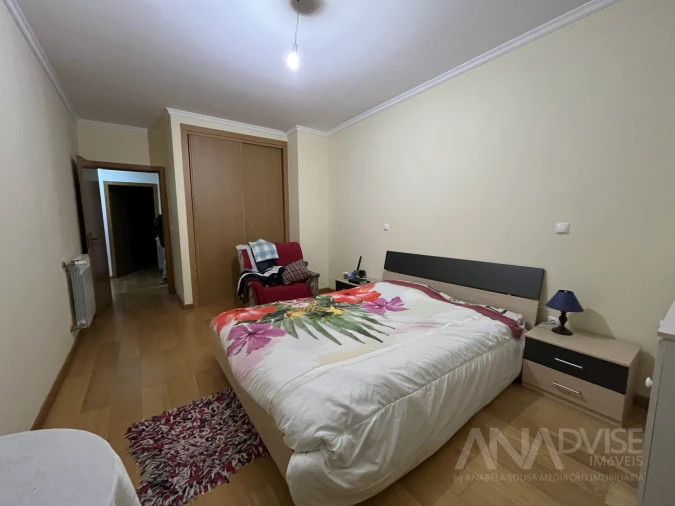 Moradia T5 para Venda em Fragosela Foto 38