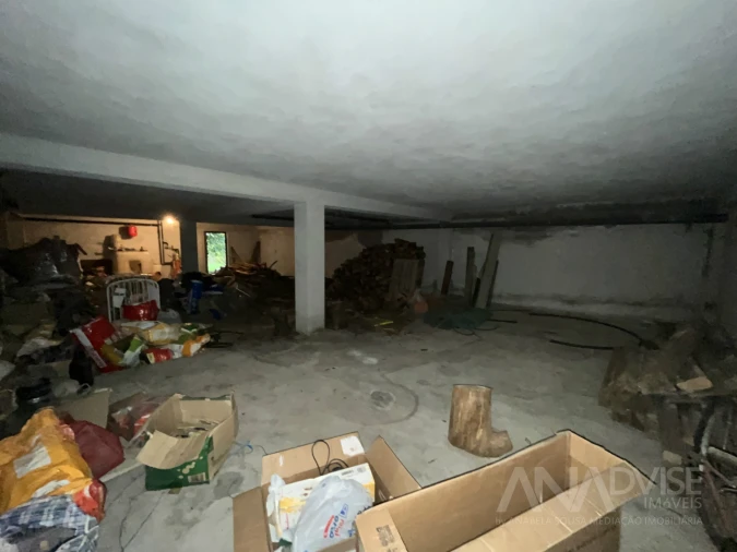 Moradia T5 para Venda em Fragosela Foto 54