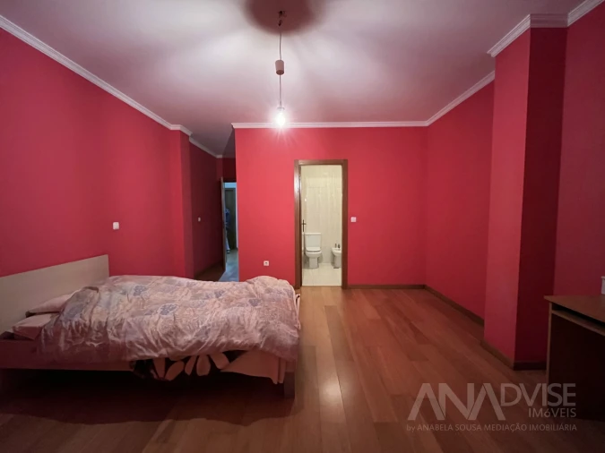 Moradia T5 para Venda em Fragosela Foto 45