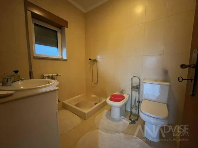 Moradia T5 para Venda em Fragosela Foto 34