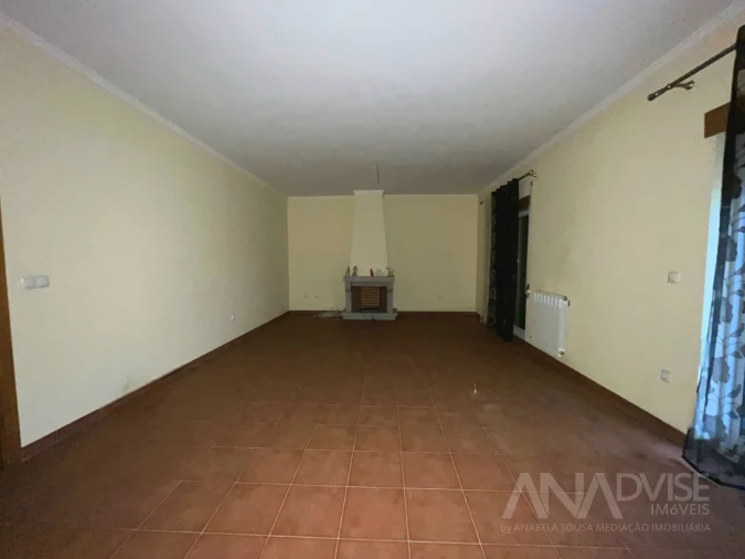 Moradia T5 para Venda em Fragosela Foto 24