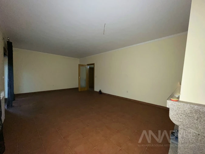 Moradia T5 para Venda em Fragosela Foto 25