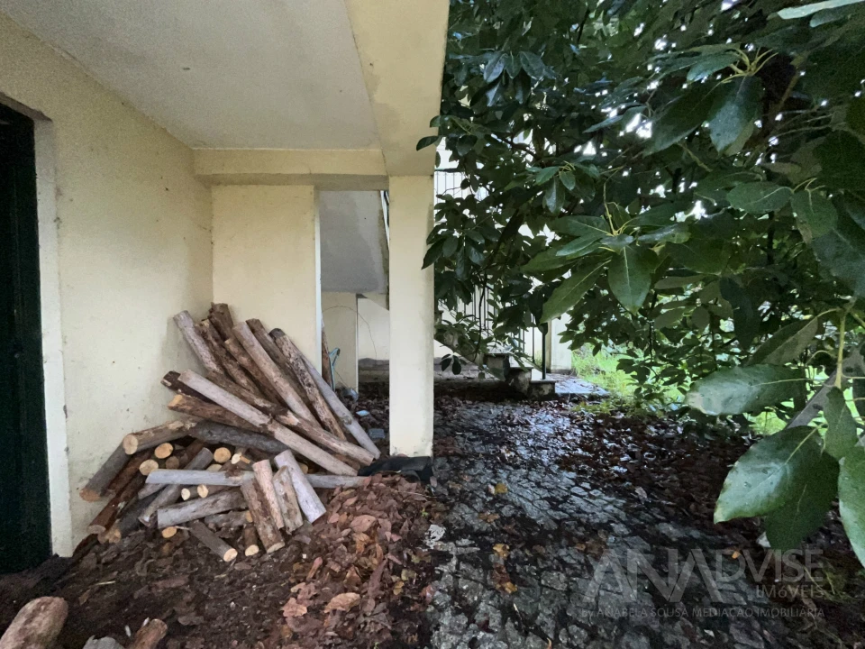 Moradia T5 para Venda em Fragosela Foto 12