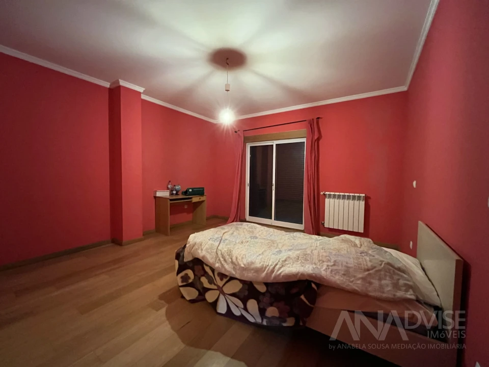 Moradia T5 para Venda em Fragosela Foto 44