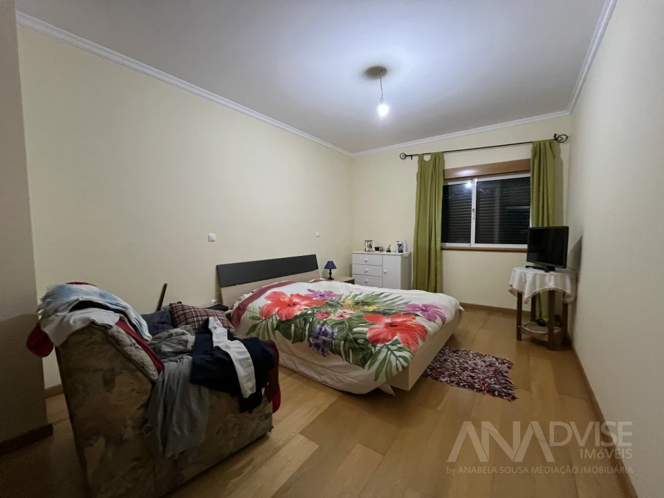 Moradia T5 para Venda em Fragosela Foto 37