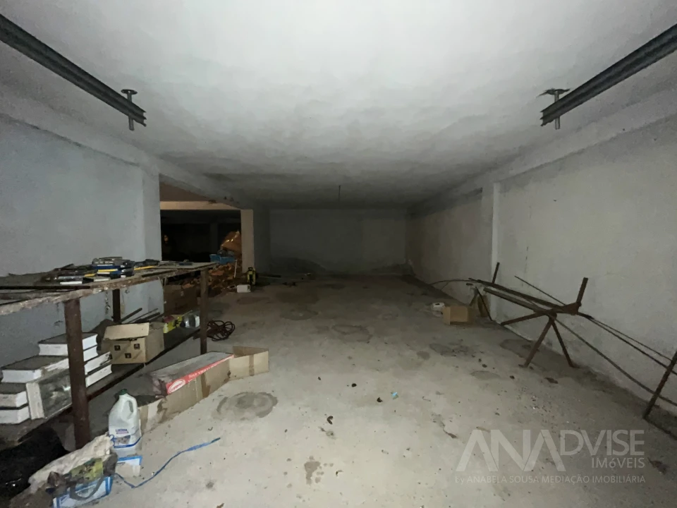 Moradia T5 para Venda em Fragosela Foto 56